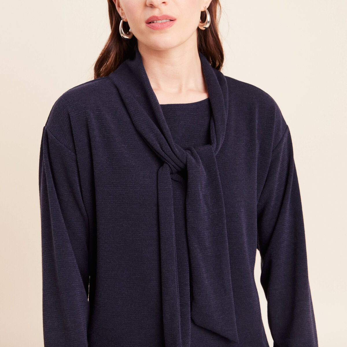 Pull col ch&acirc;le manches longues bleu marine femme