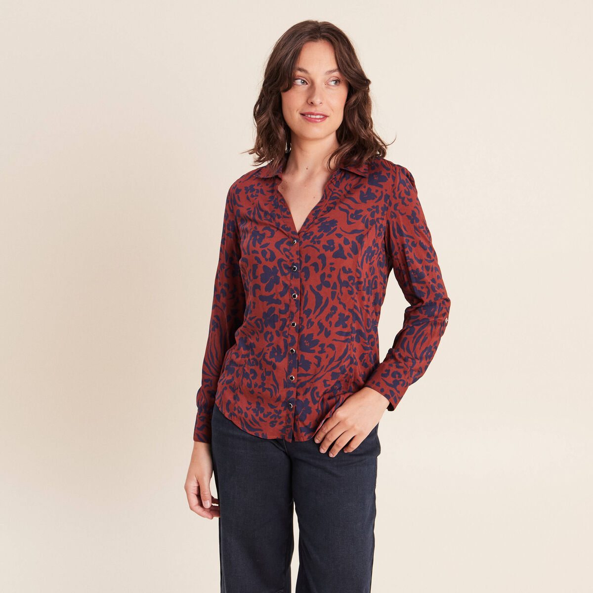Chemise cintr&eacute;e manches longues bleu femme