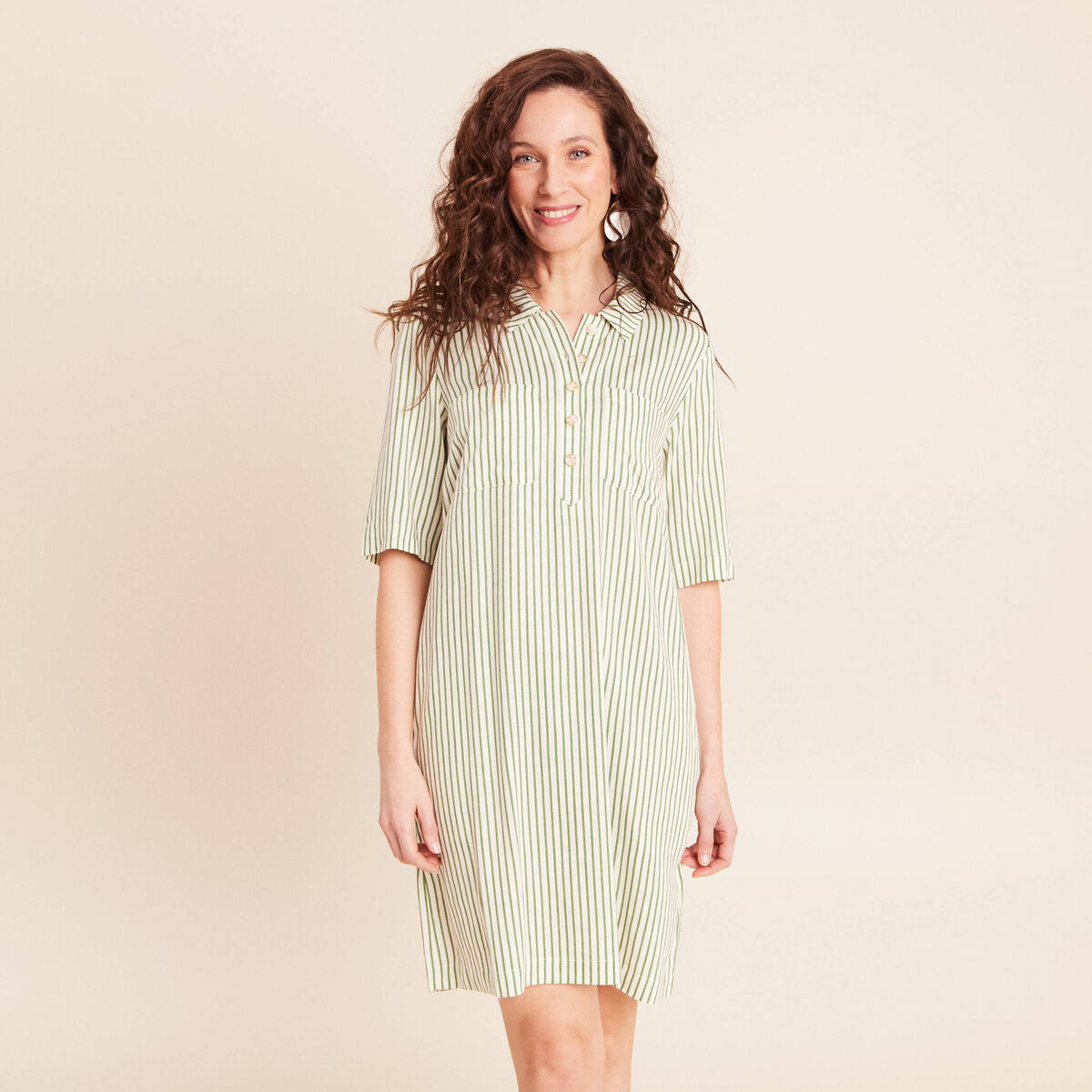 Robe droite courte manches courtes blanc femme