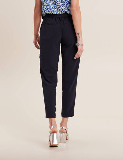 Pantalon flou ceinturé bleu foncé femme