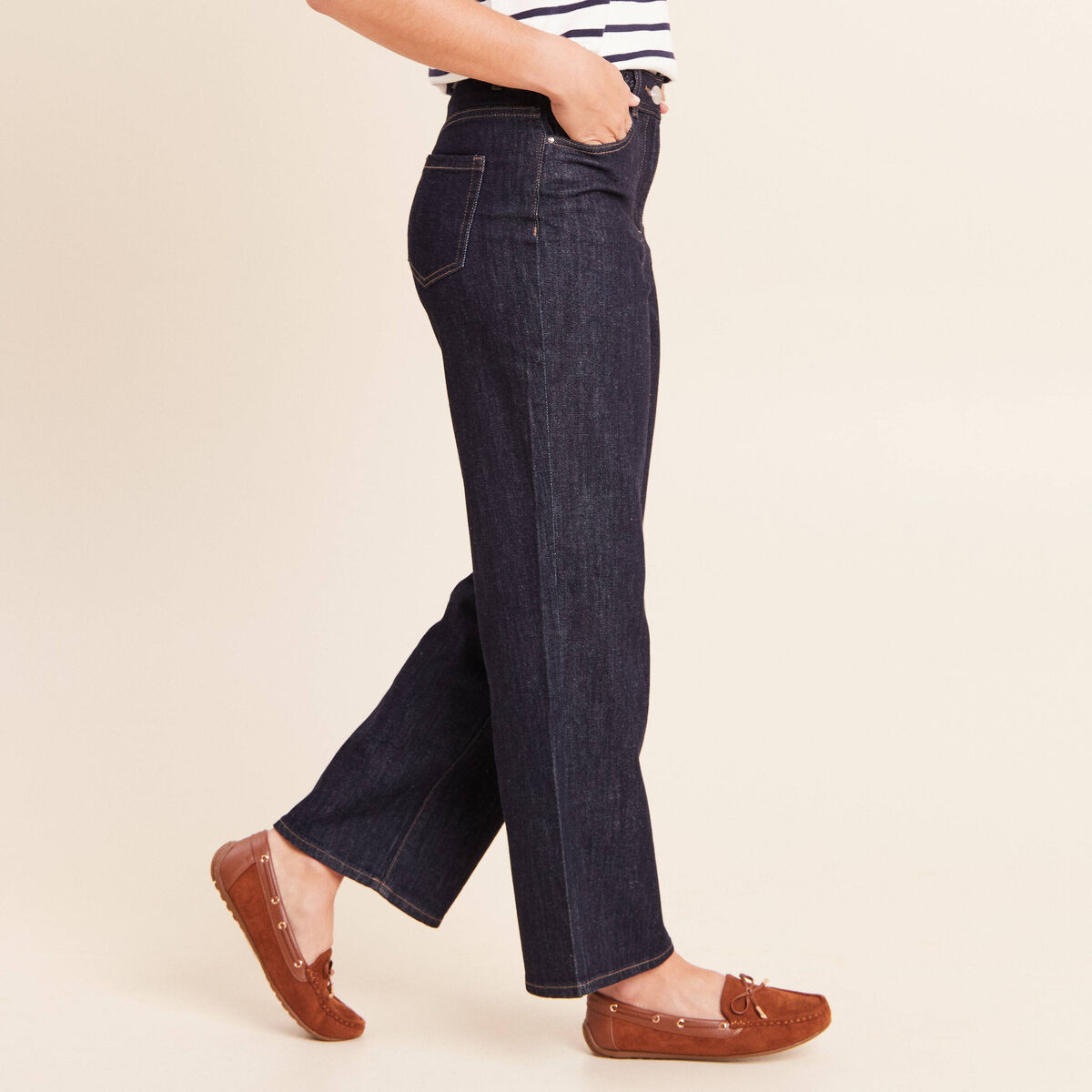 Jean coupe large 7/8&egrave;me taille haute denim brut femme