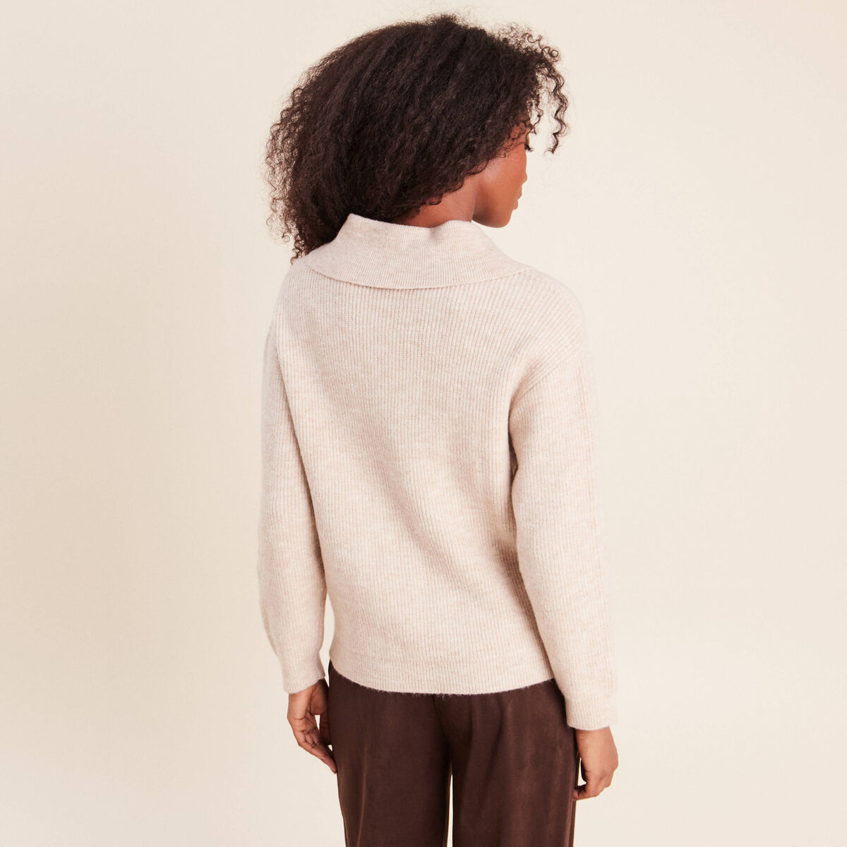 Pull droit manches longues beige femme