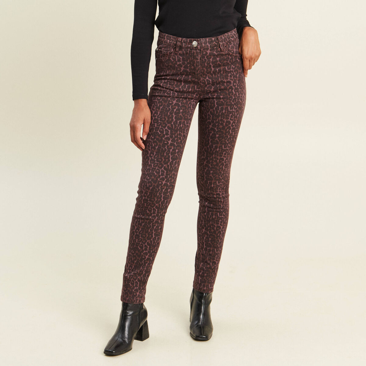 Jean magique L'Unique coupe ajust&eacute;e marron femme