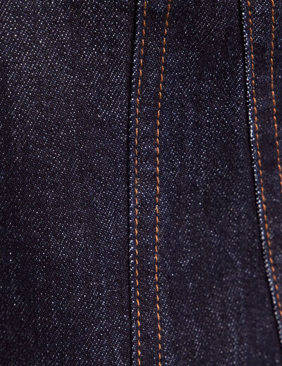 Chemise cintr&eacute;e en jean manches longues denim brut femme