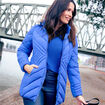 Doudoune d&eacute;perlante &agrave; capuche amovible bleu electrique femme