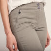 Pantacourt ajusté vert clair femme