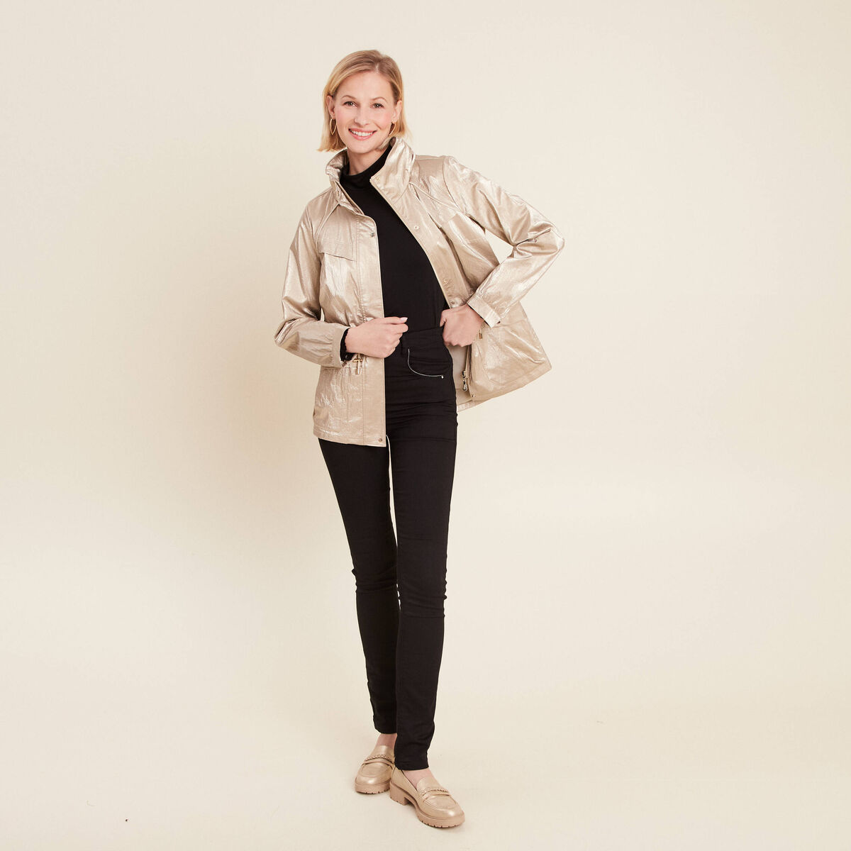 Parka courte métallisée beige femme