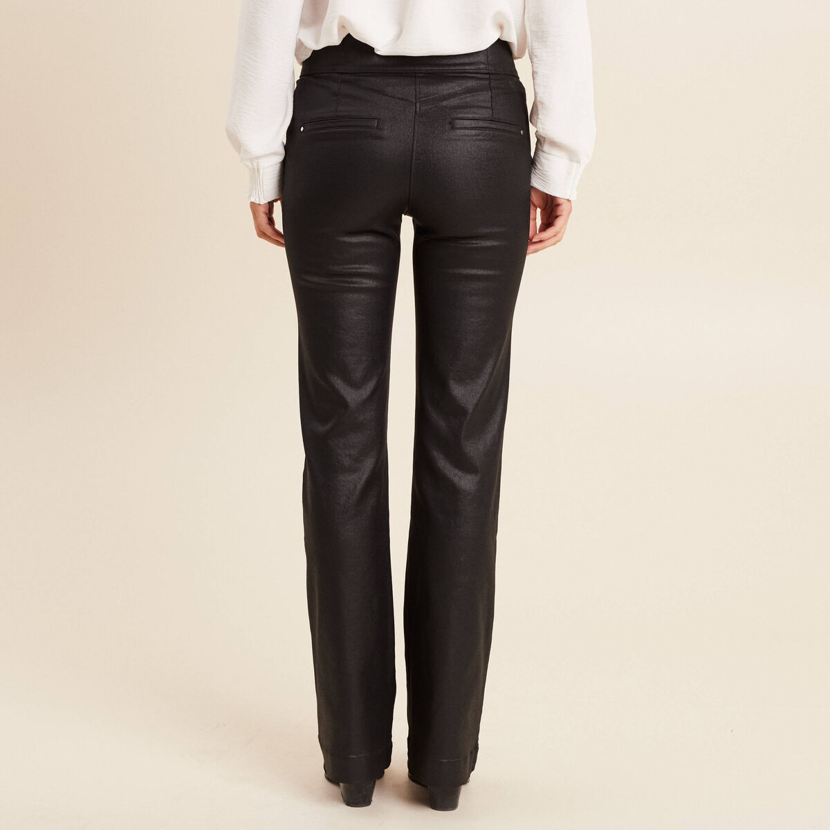 Pantalon bootcut enduit taille haute noir femme