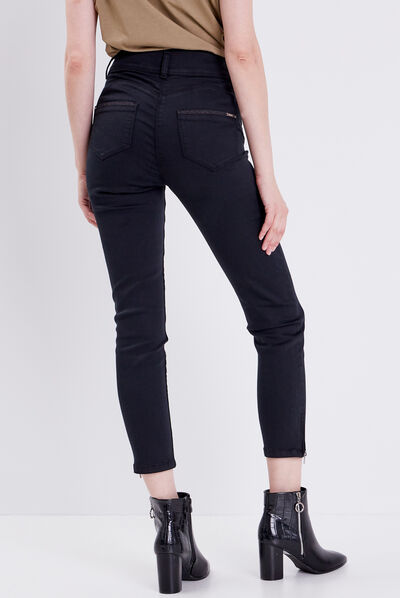 Jean ajusté 7/8ème noir femme