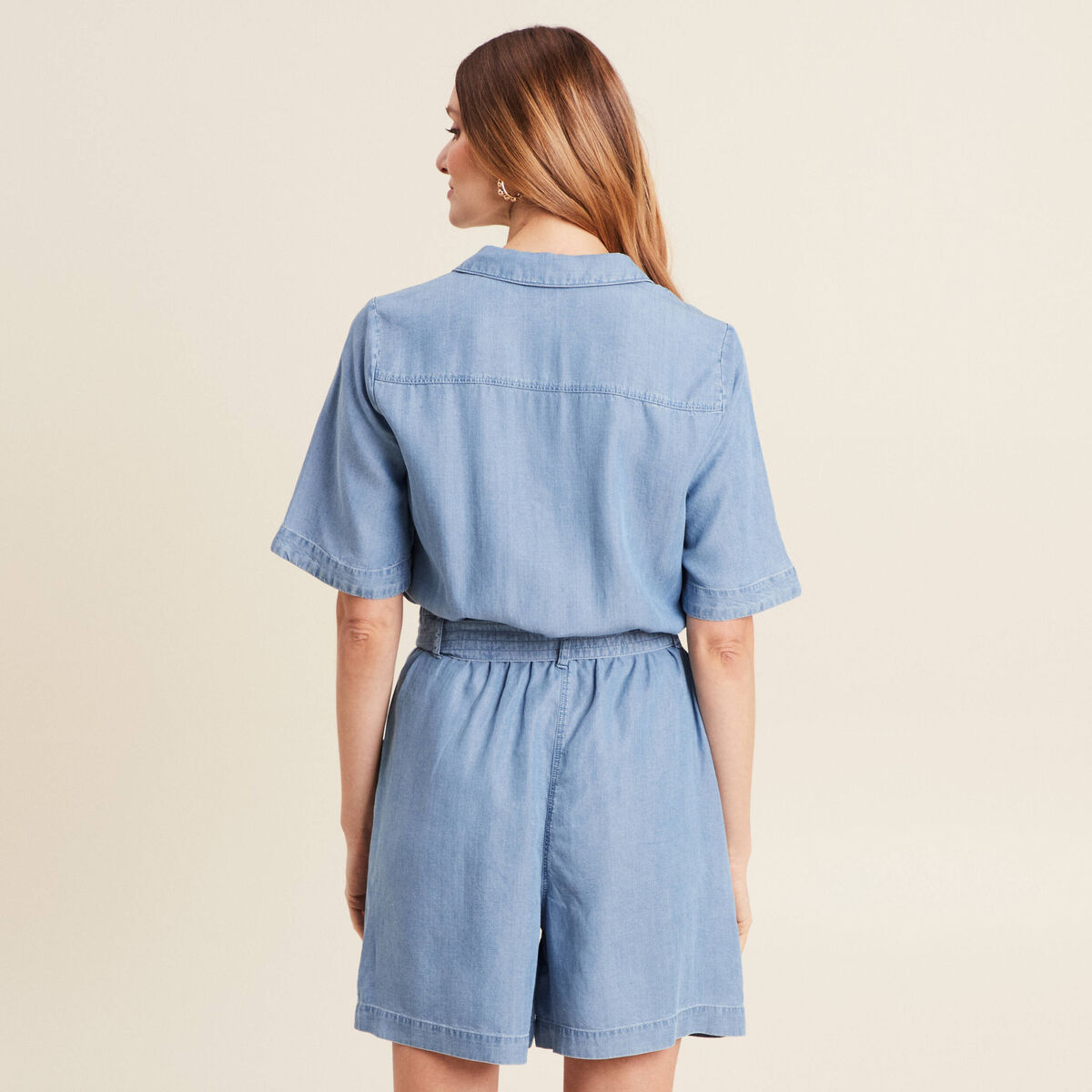 Combishort ceintur&eacute;e denim double stone femme
