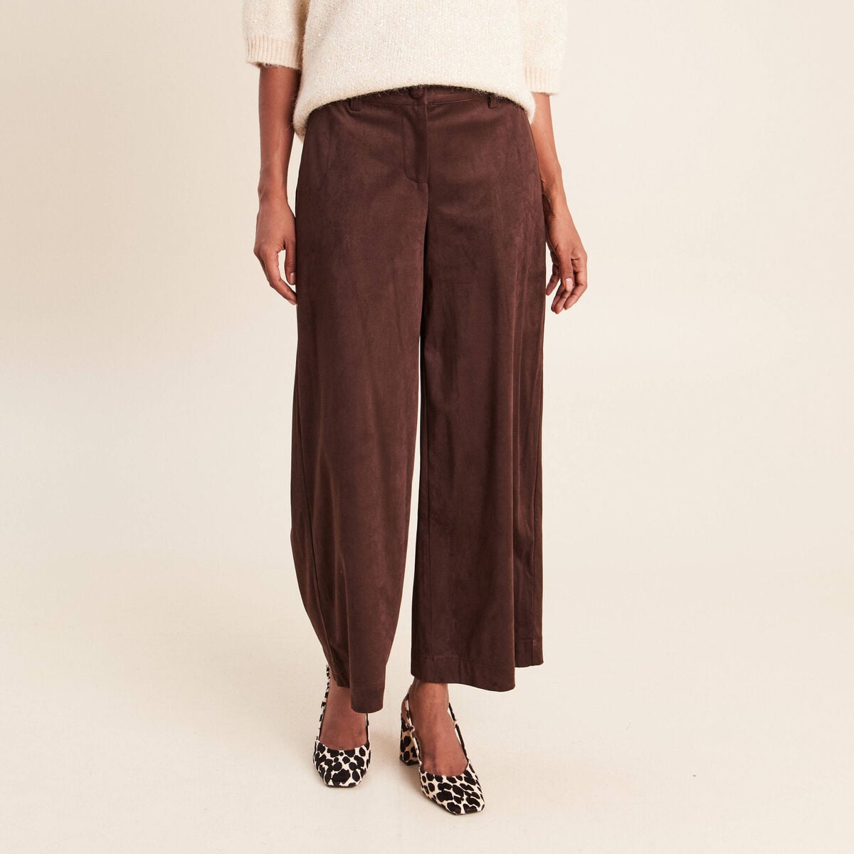 Pantalon large 7/8&egrave;me aspect daim marron fonc&eacute; femme