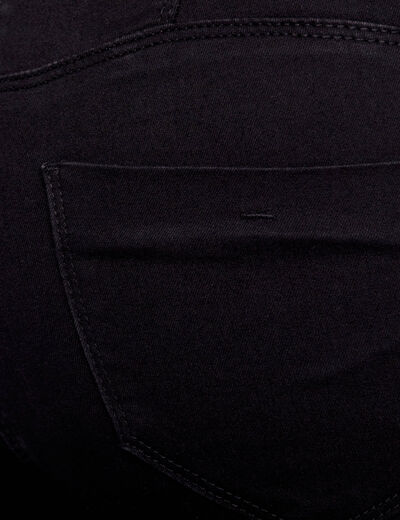 Jean ajusté taille standard 7/8ème noir femme