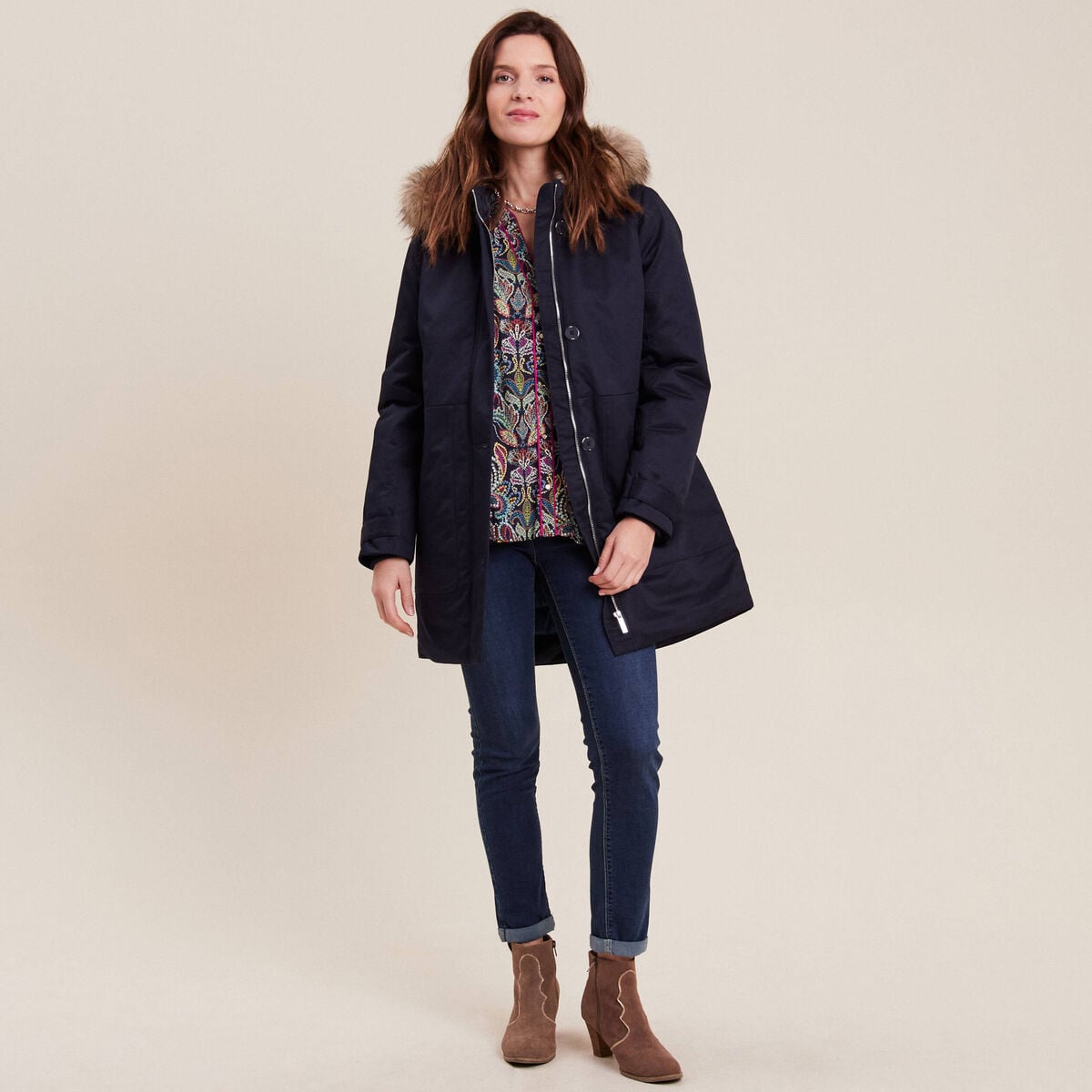 Parka cintr&eacute;e capuche fourrure bleu fonc&eacute; femme