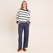 Pull avec d&eacute;tails de boutons bleu femme