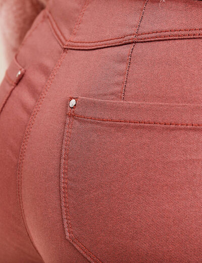 Pantalon ajusté enduit marron cognac femme
