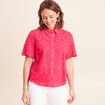 Chemise manches courtes brod&eacute;e rose fushia femme