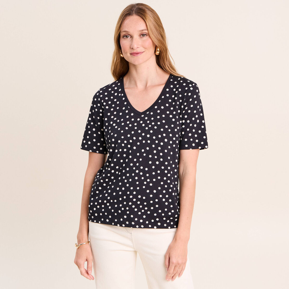 T-shirt droit col v manches courtes noir femme