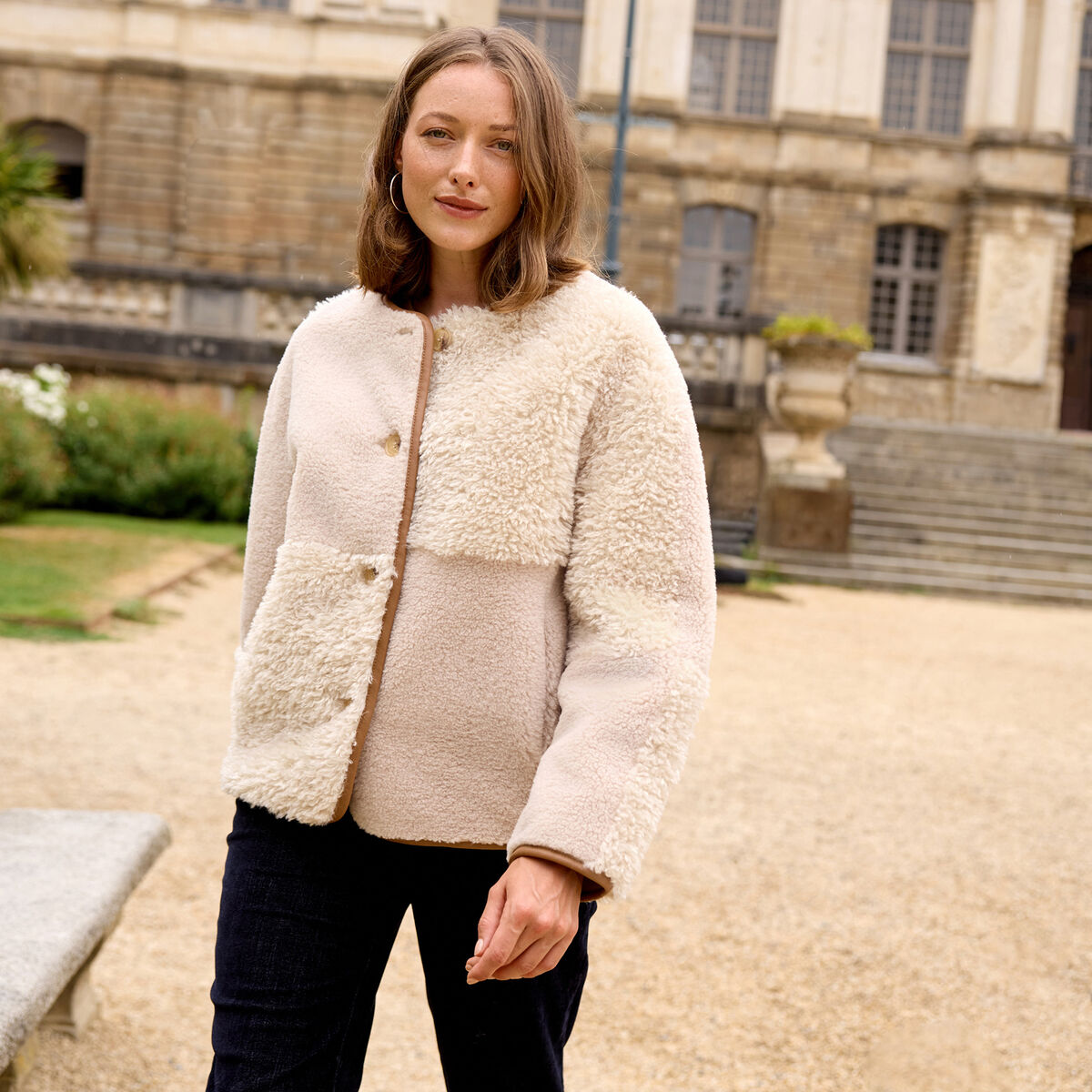 Manteau manches longues fausse fourrure ecru femme