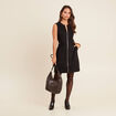 Robe sans manches col rond aspect daim noir femme