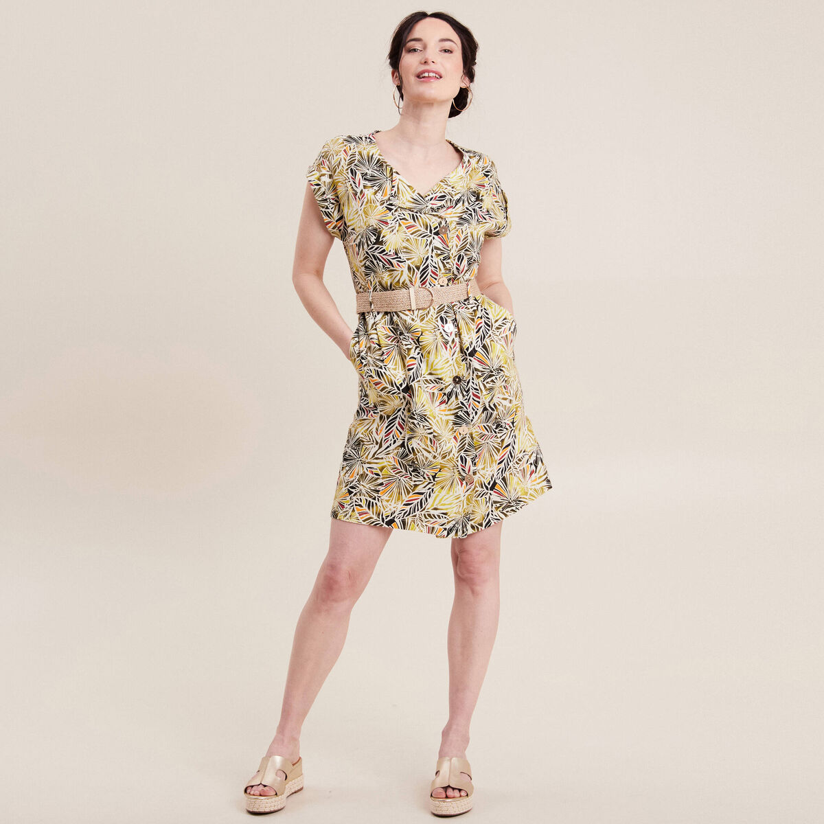 Robe droite ceintur&eacute;e vert femme