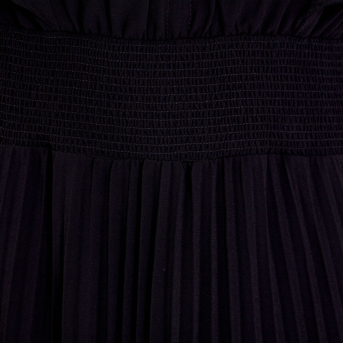 Robe longue &eacute;vas&eacute;e &agrave; volants noir femme