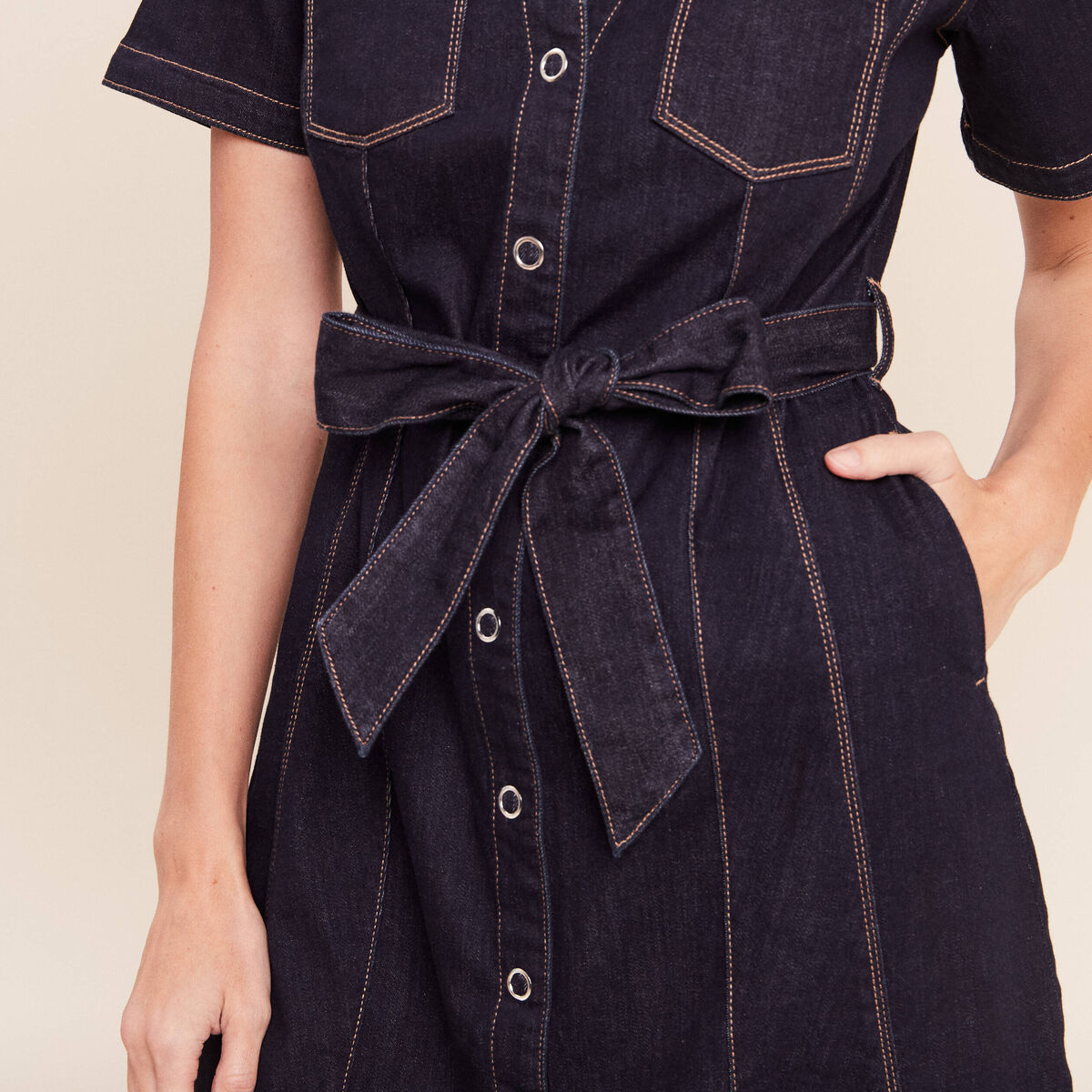 Robe jean &eacute;vas&eacute;e col chemise denim brut femme