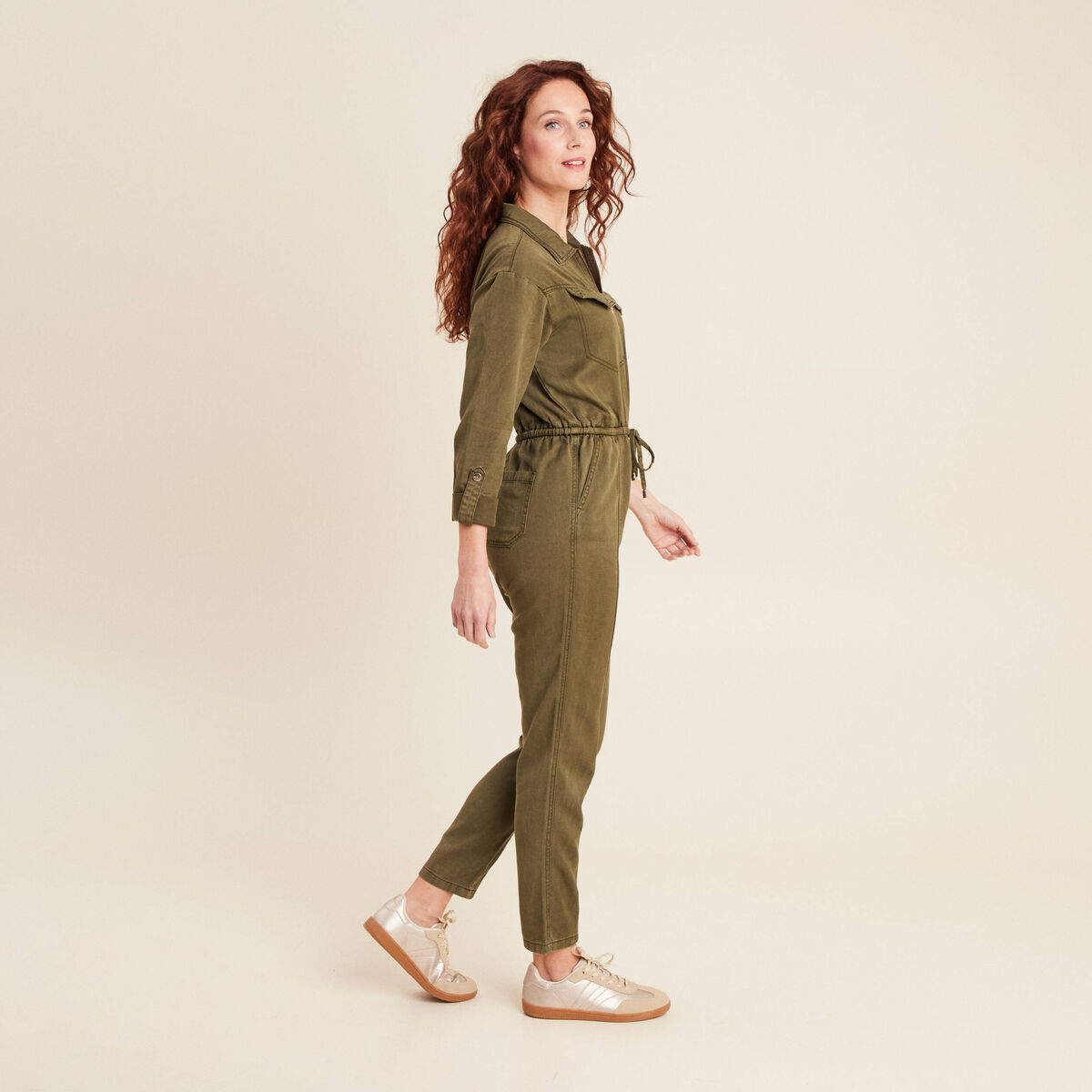 Combinaison pantalon zippée vert olive femme