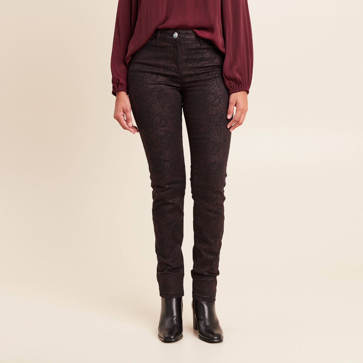 Pantalon magique L'Unique coupe ajust&eacute;e bordeaux femme