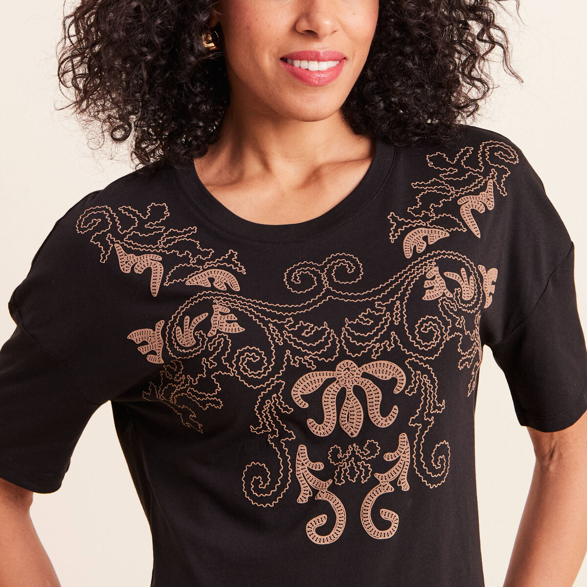 T-shirt col rond manches courtes noir femme