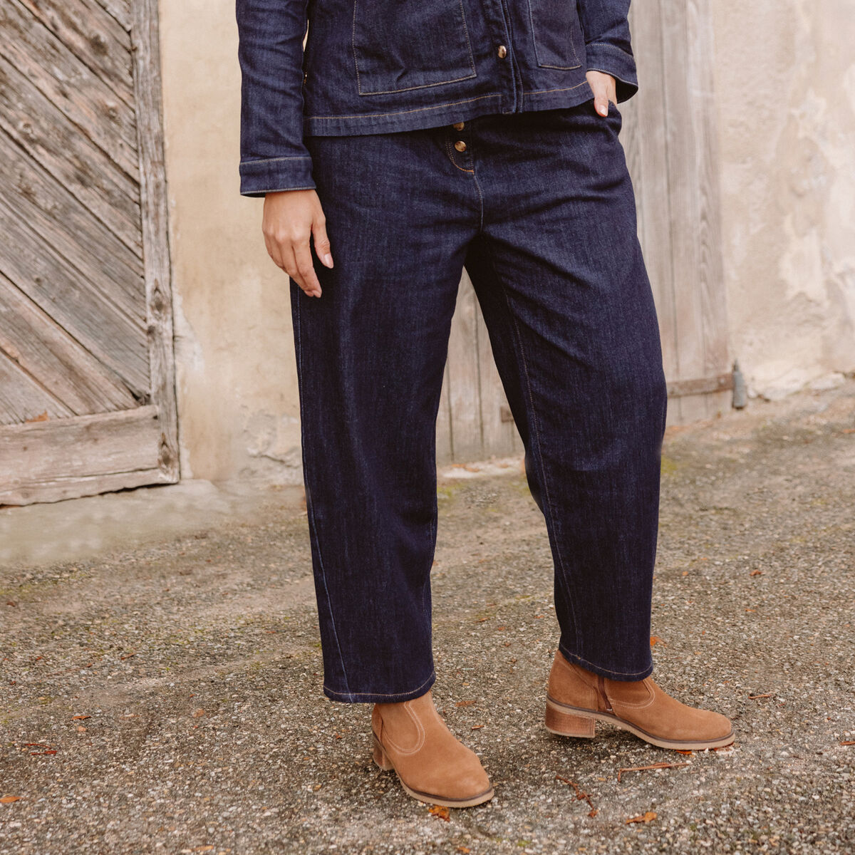 Jean coupe barrel 7/8&egrave;me denim brut femme
