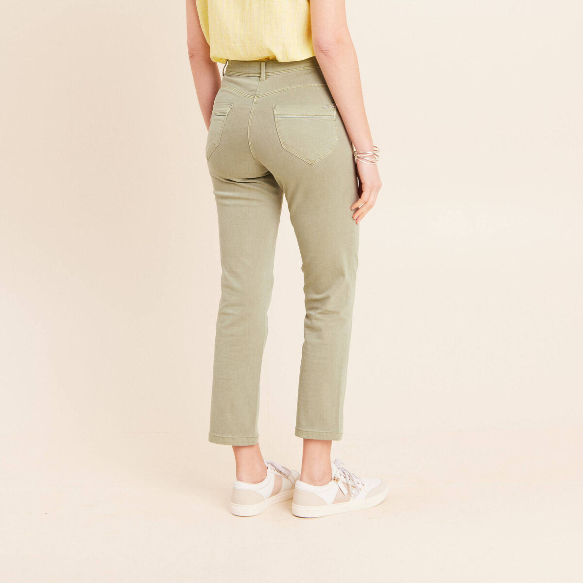 Jean coupe droite 7/8&egrave;me vert clair femme
