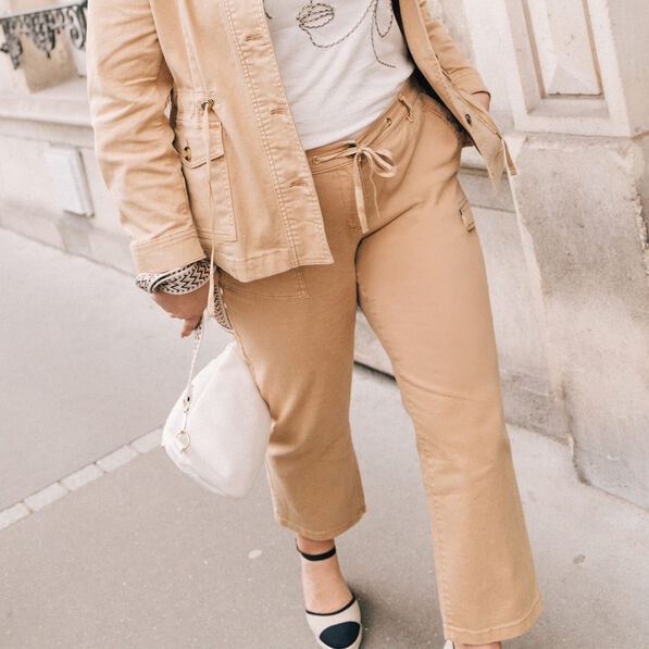 Jean ajusté 7/8ème marron clair femme