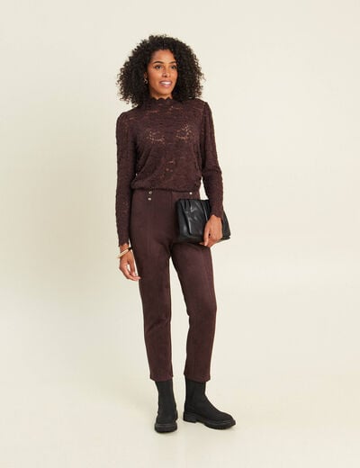 T-shirt cintr&eacute; col montant dentelle marron fonc&eacute; femme