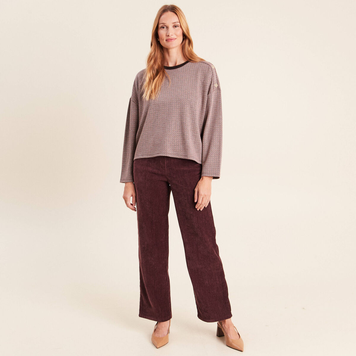 Jean taille haute en velours bordeaux femme