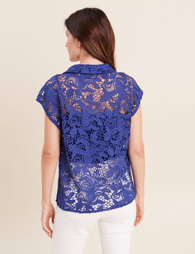Blouse manches courtes aspect dentelle bleu fonc&eacute; femme