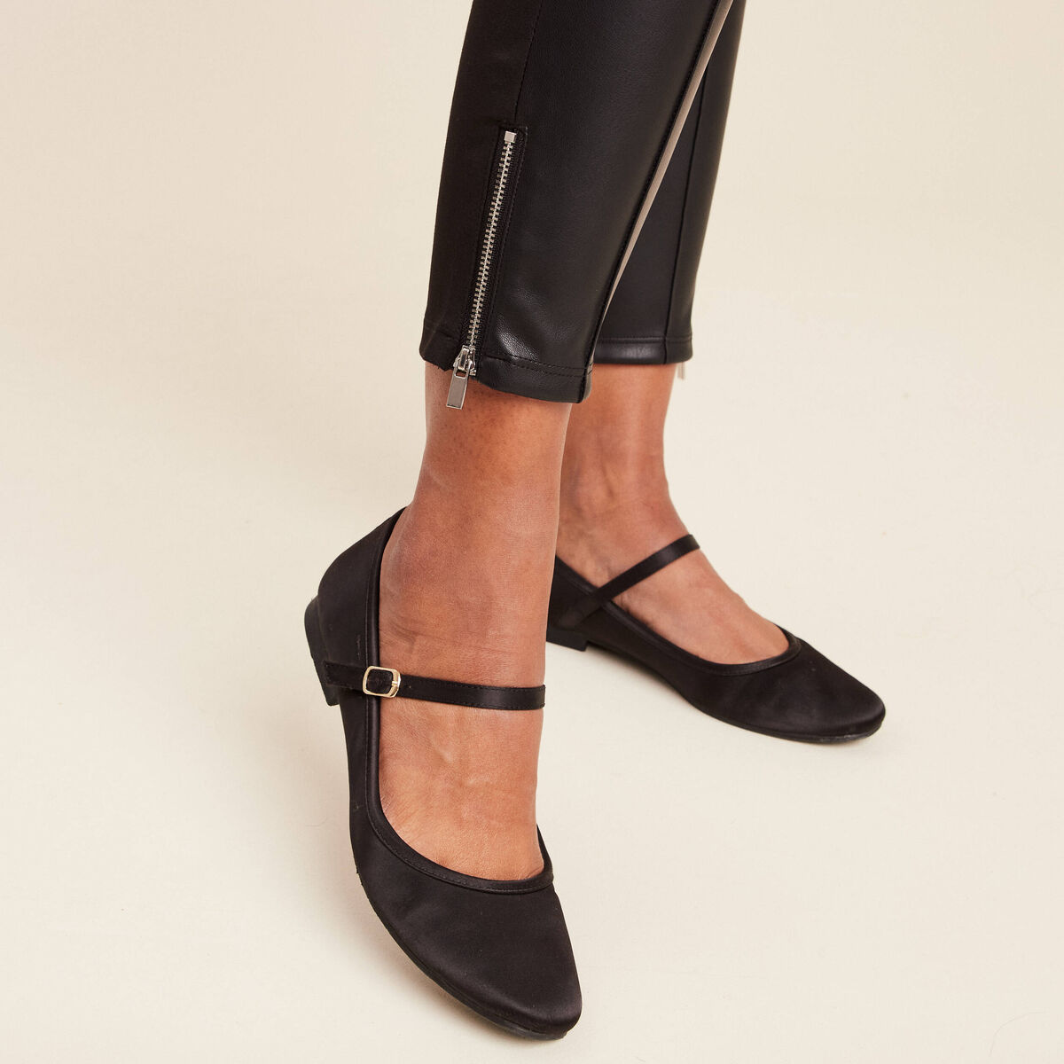 Legging 7/8&egrave;me similicuir noir femme