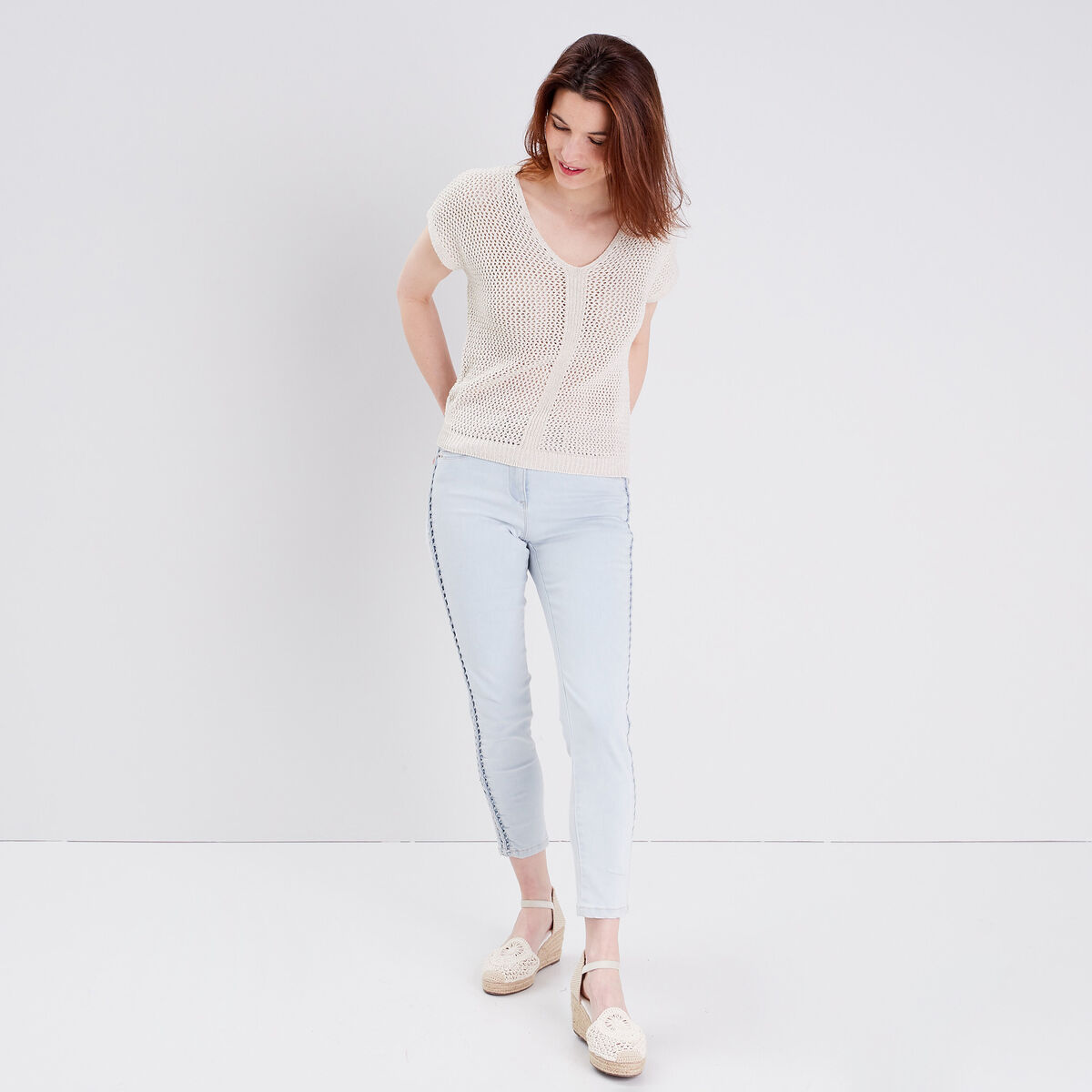 Pull manches courtes ajour&eacute; ecru femme