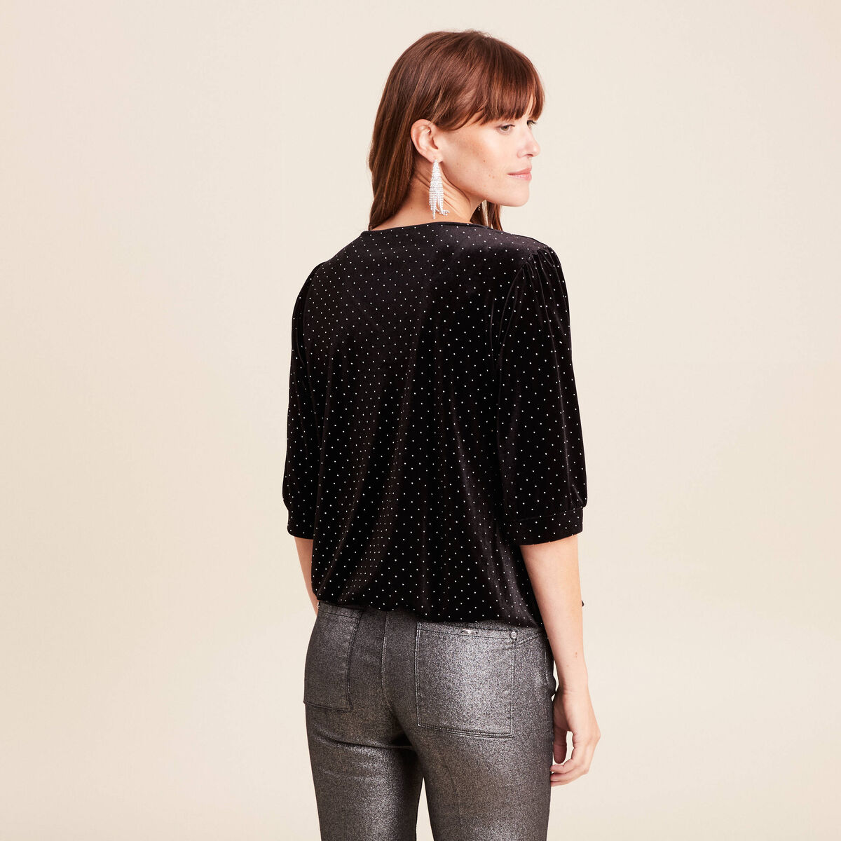 T-shirt velours col v manches 3/4 strass noir femme