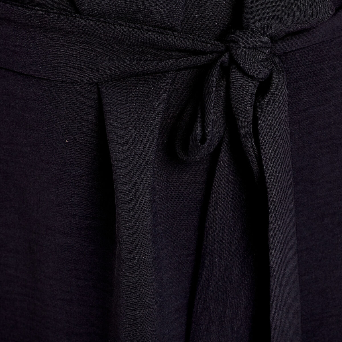 Robe droite ceintur&eacute;e noir femme