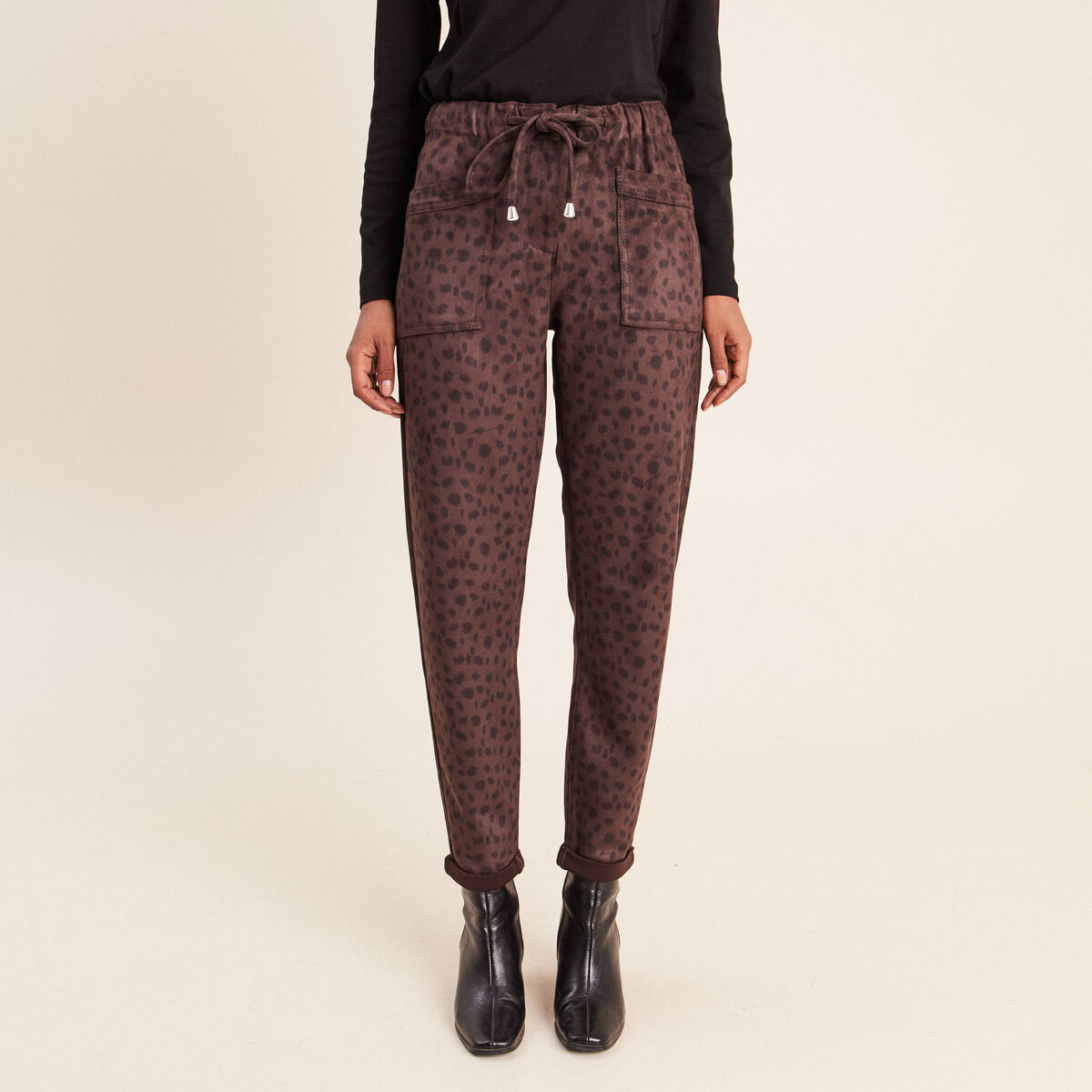 Pantalon coupe mom 7/8&egrave;me marron fonc&eacute; femme