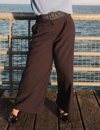 Pantalon large ceinturé bleu foncé femme