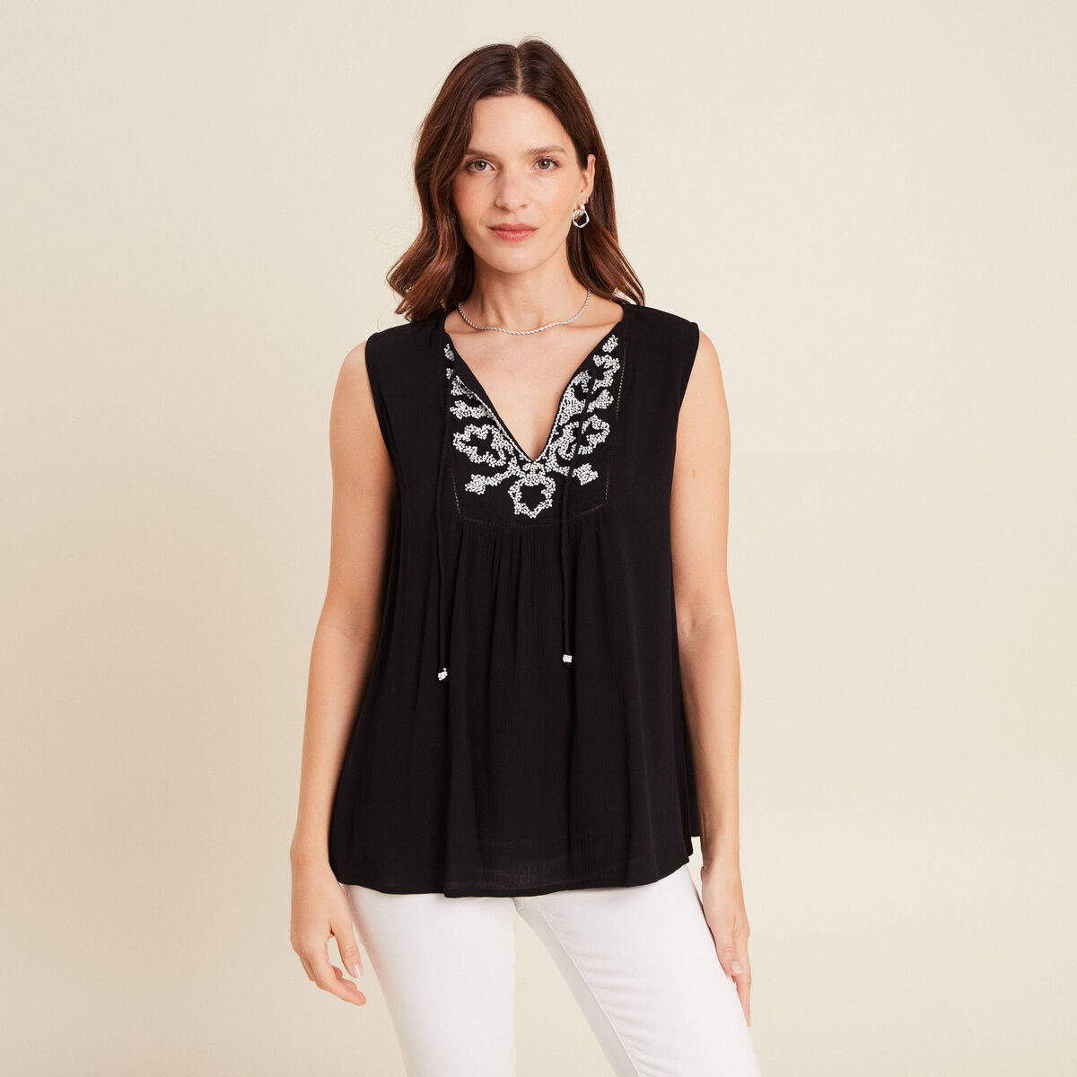 Blouse ample sans manches col rond noir femme
