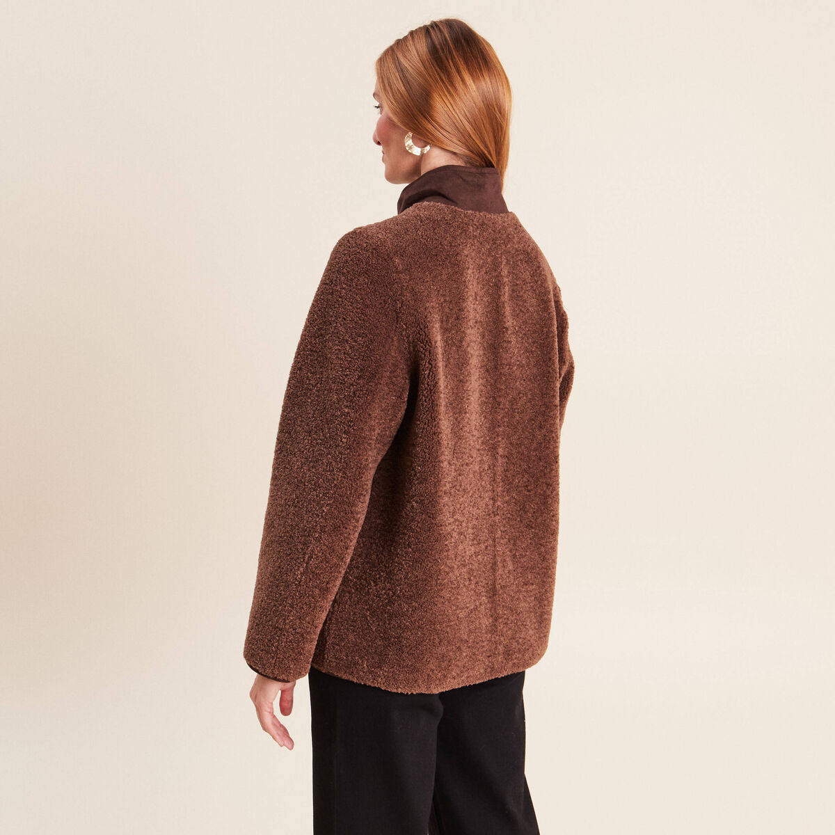 Manteau manches longues col montant marron fonc&eacute; femme