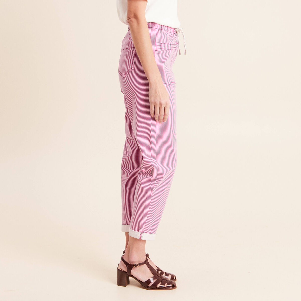 Pantalon coupe mom 7/8&egrave;me rose femme