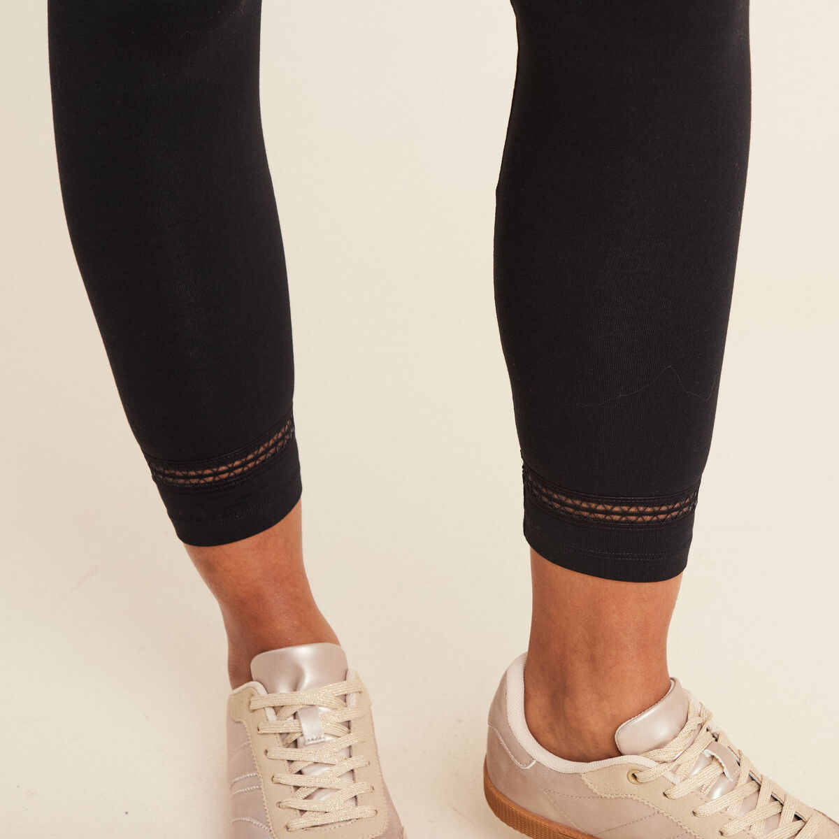 Pantalon legging 7/8&egrave;me noir femme