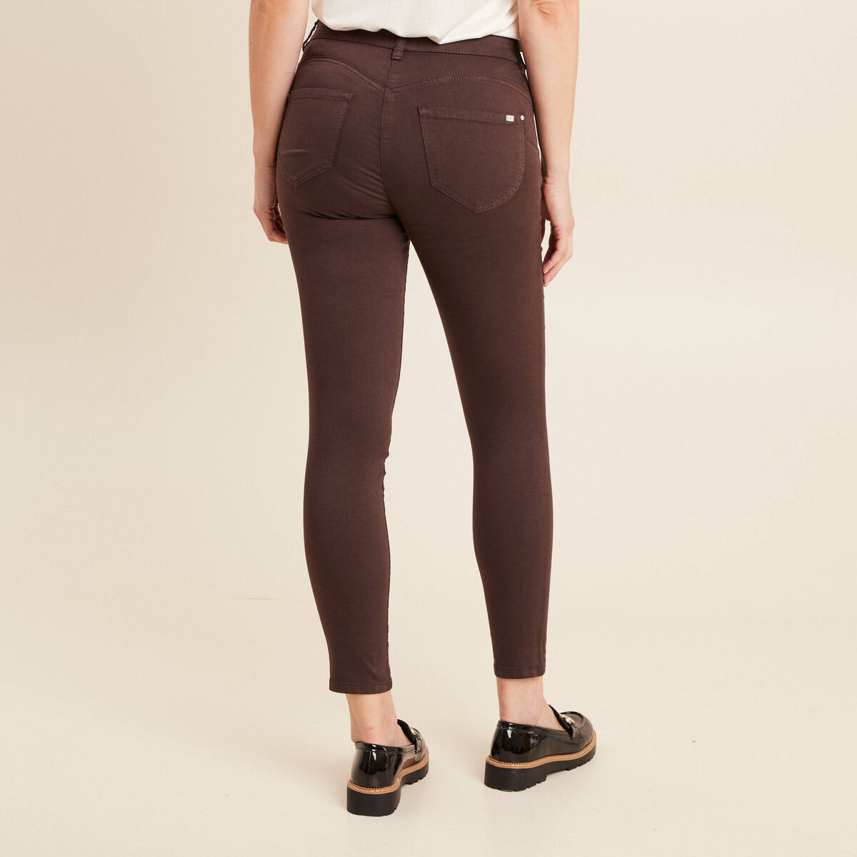 Pantalon magique Le L&eacute;ger coupe ajust&eacute;e marron fonc&eacute; femme