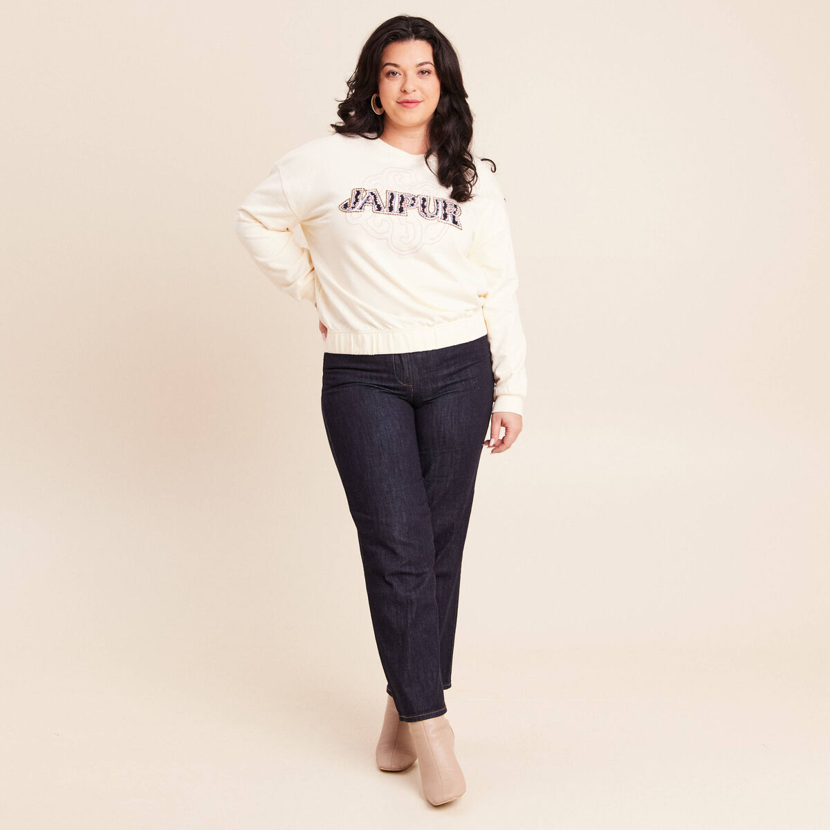Sweat col rond broderie manches longues ecru femme