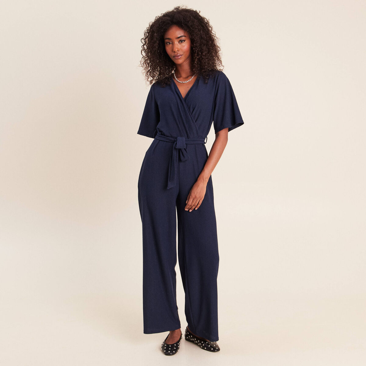 Combinaison large col v manches courtes bleu marine femme