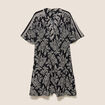 Robe courte &eacute;vas&eacute;e col tunisien noir femme