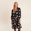 Robe courte &eacute;vas&eacute;e col v manches 3/4 noir femme
